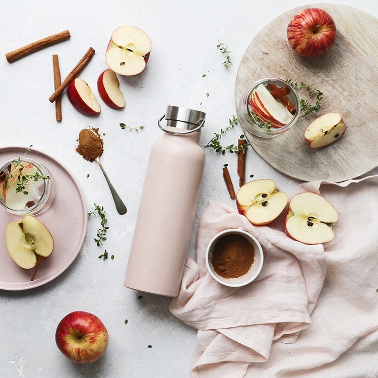 Stainless steel sports water bottle - Image 2